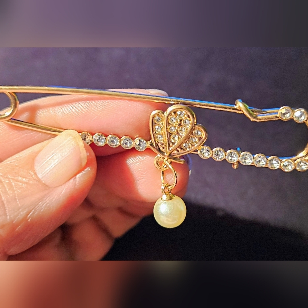 Safety Pin Design Collection - Picture 10 of 12
